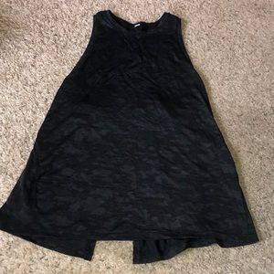 Lululemon camo split back tank